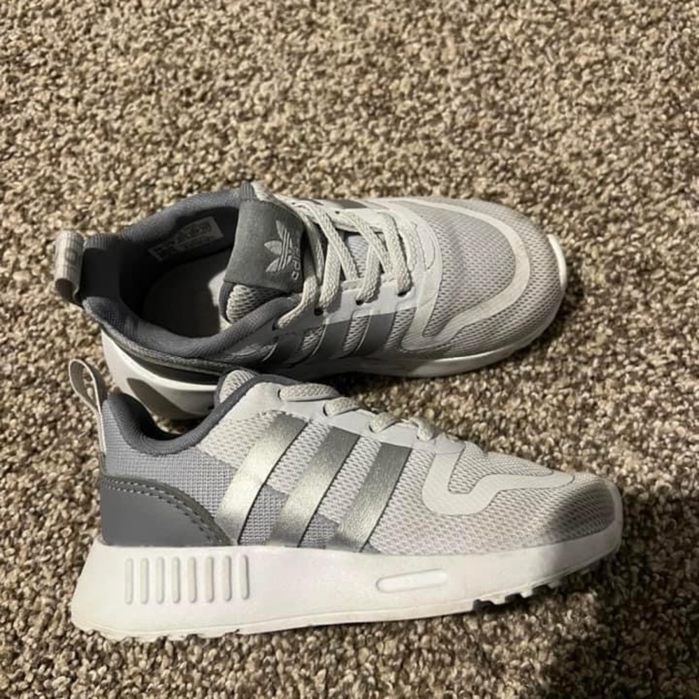 Toddler boys adidas shoes